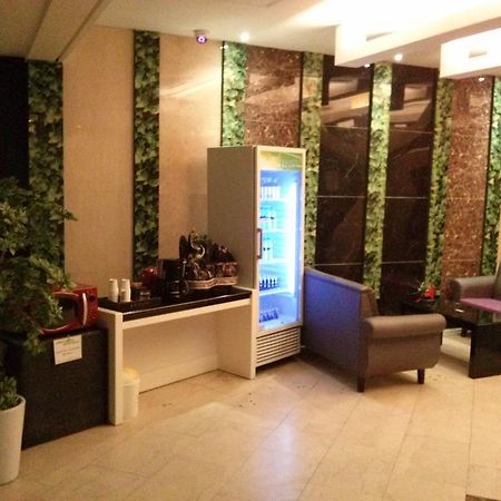 Apsan Business Hotel Daegu Bagian luar foto