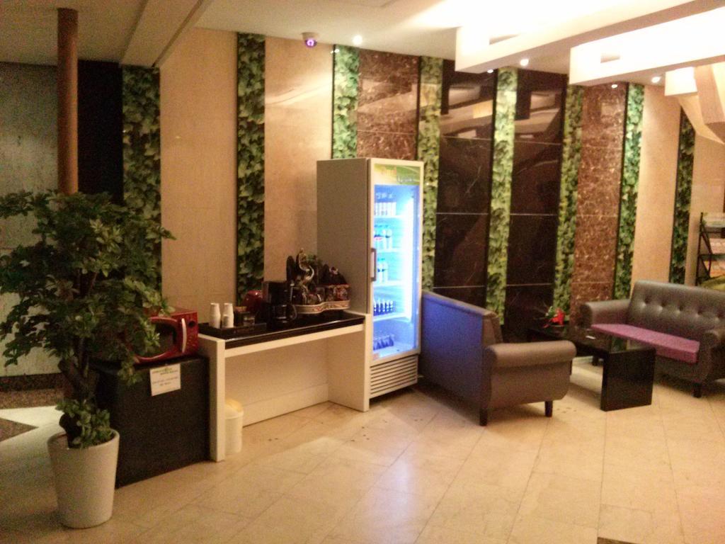 Apsan Business Hotel Daegu Bagian luar foto