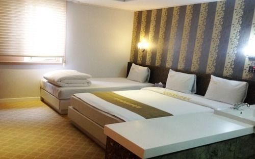 Apsan Business Hotel Daegu Bagian luar foto
